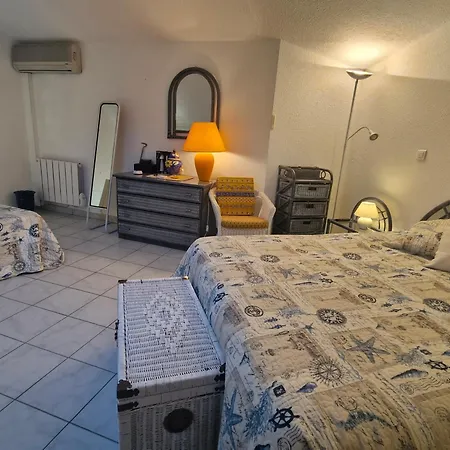 2 Pièces En Mezzanine Avec Parking Privé Résidence Avec Piscine à Proximité Du Centre - Fr-1-780-88 Appartamento Sainte-Maxime