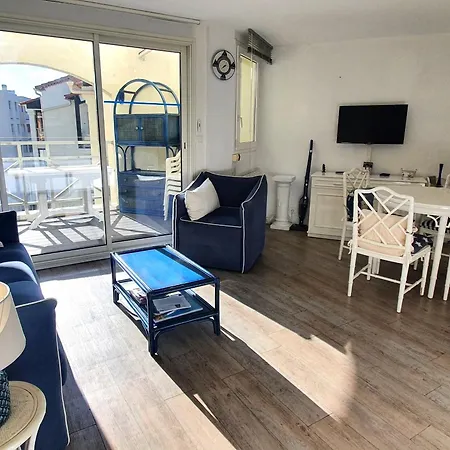 Appartamento 2 Pièces En Mezzanine Avec Parking Privé Résidence Avec Piscine à Proximité Du Centre - Fr-1-780-88 *